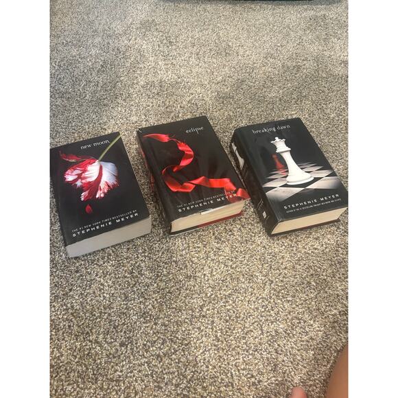Twilight New Moon Paperback Eclipse & Breaking Dawn Hard Cover 3 books novels - Picture 1 of 7